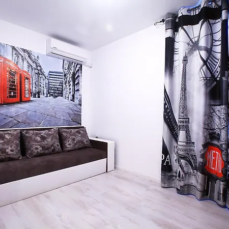 Red Fashion With Free Parking&pool * Μπαλτσίκ