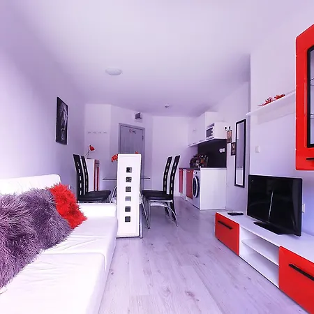 Διαμέρισμα Red Fashion With Free Parking&pool *