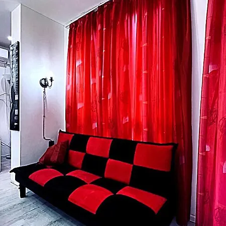 Red Fashion With Free Parking&pool Διαμέρισμα Μπαλτσίκ